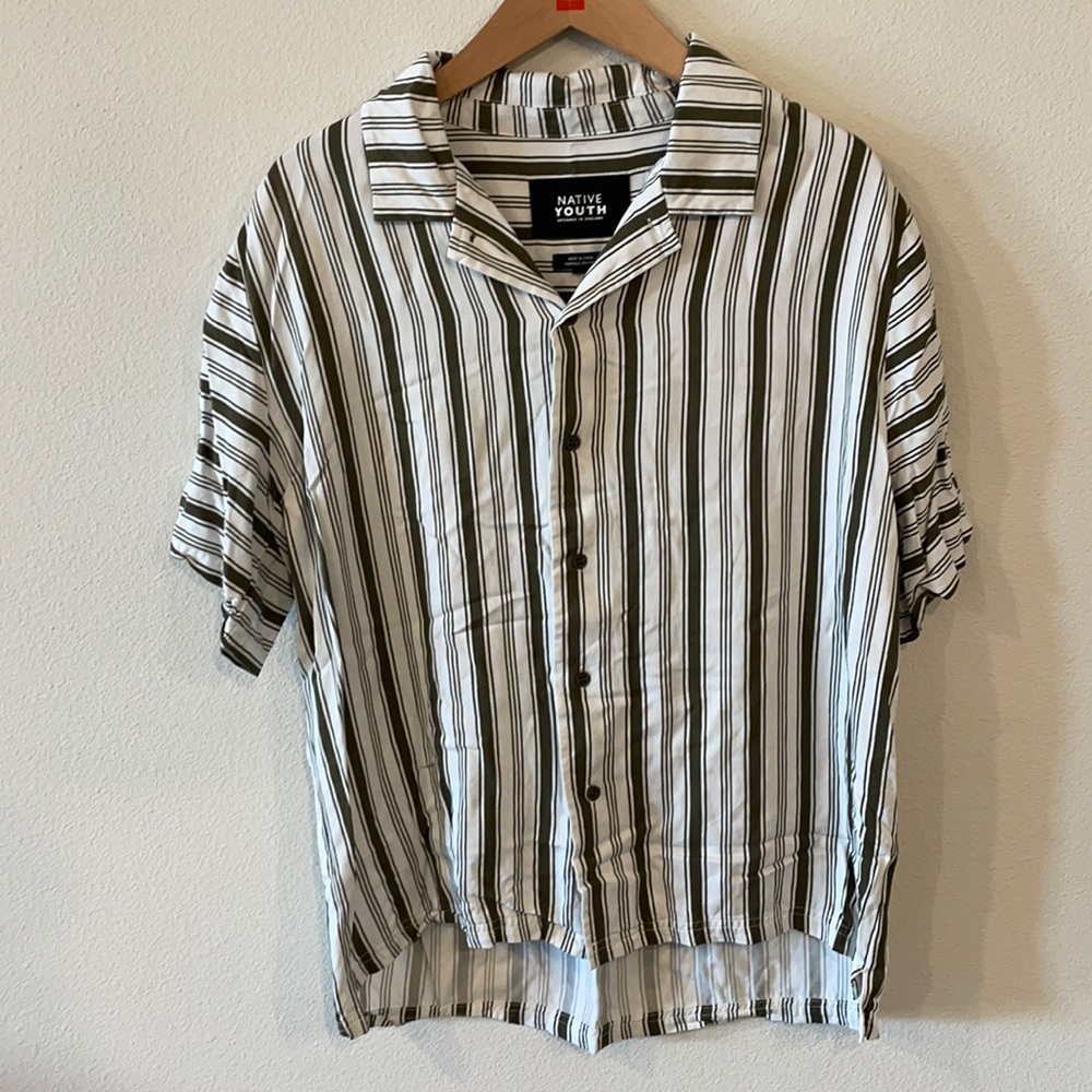 Native Youth button-up T-shirt, L